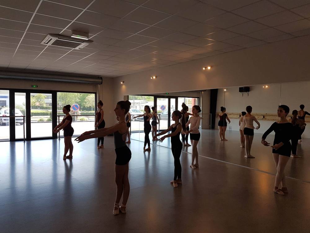 cole de danse_STUDIO-Libre-À-CORPS_Saint-Pierre-du-Mont (5)
