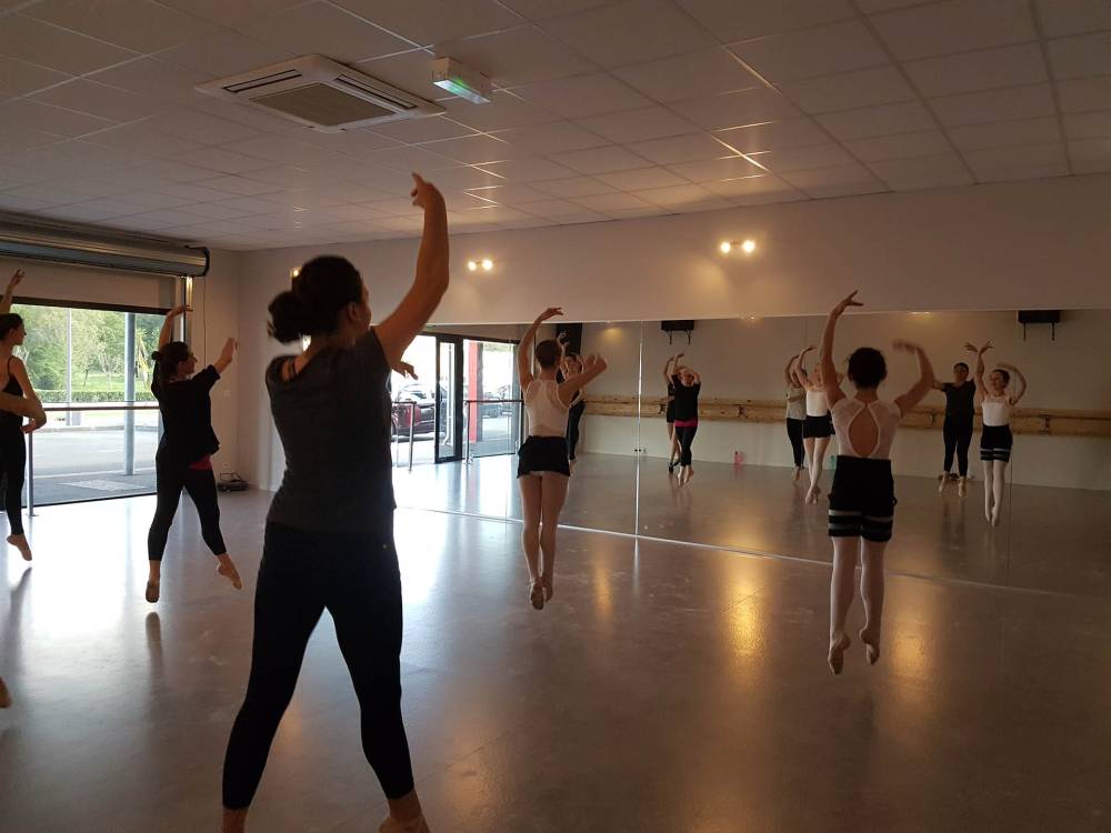 cole de danse_STUDIO-Libre-À-CORPS_Saint-Pierre-du-Mont (11)