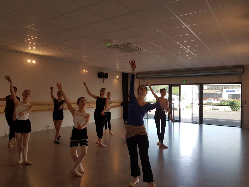 cole de danse_STUDIO-Libre-À-CORPS_Saint-Pierre-du-Mont (12)