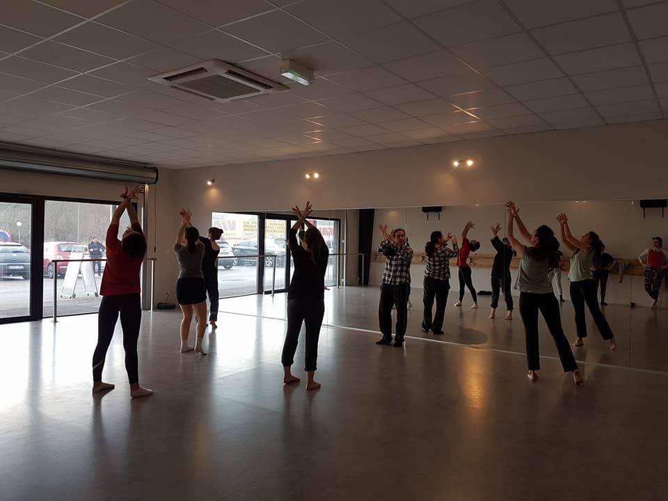 cole de danse_STUDIO-Libre-À-CORPS_Saint-Pierre-du-Mont (1)